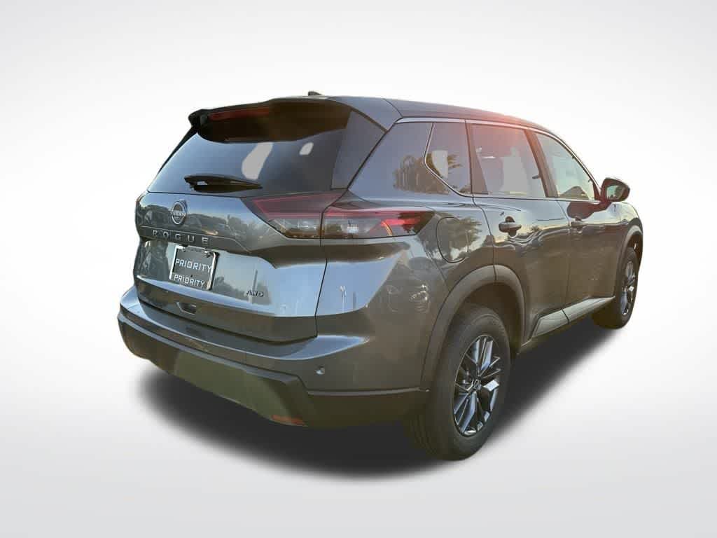 Thumbnail: 2025 Nissan Rogue - 5