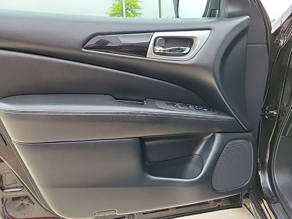 Thumbnail: 2019 Nissan Pathfinder - 28