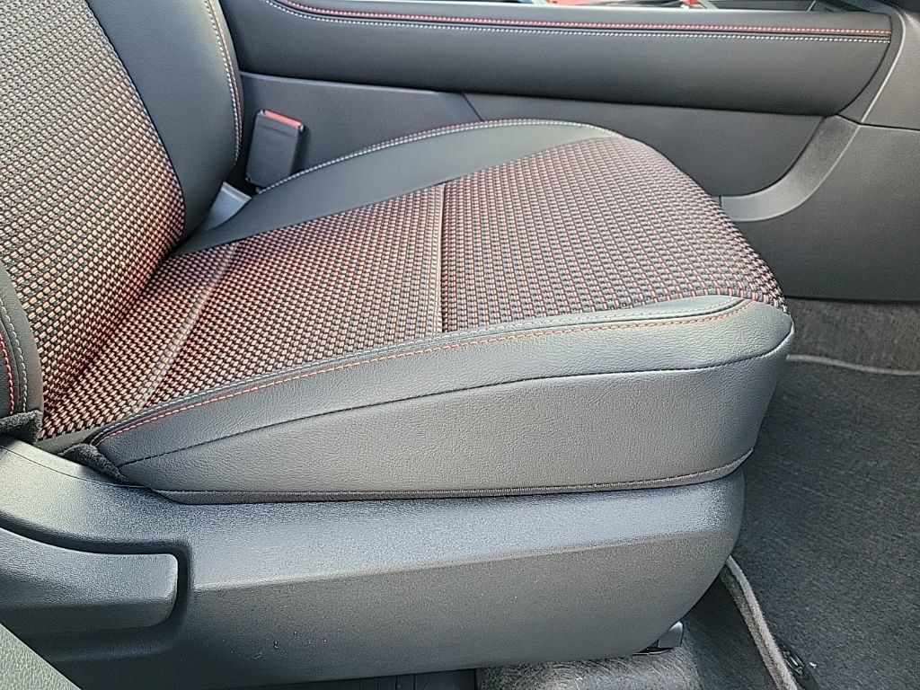 Thumbnail: 2026 Nissan Kicks - 16