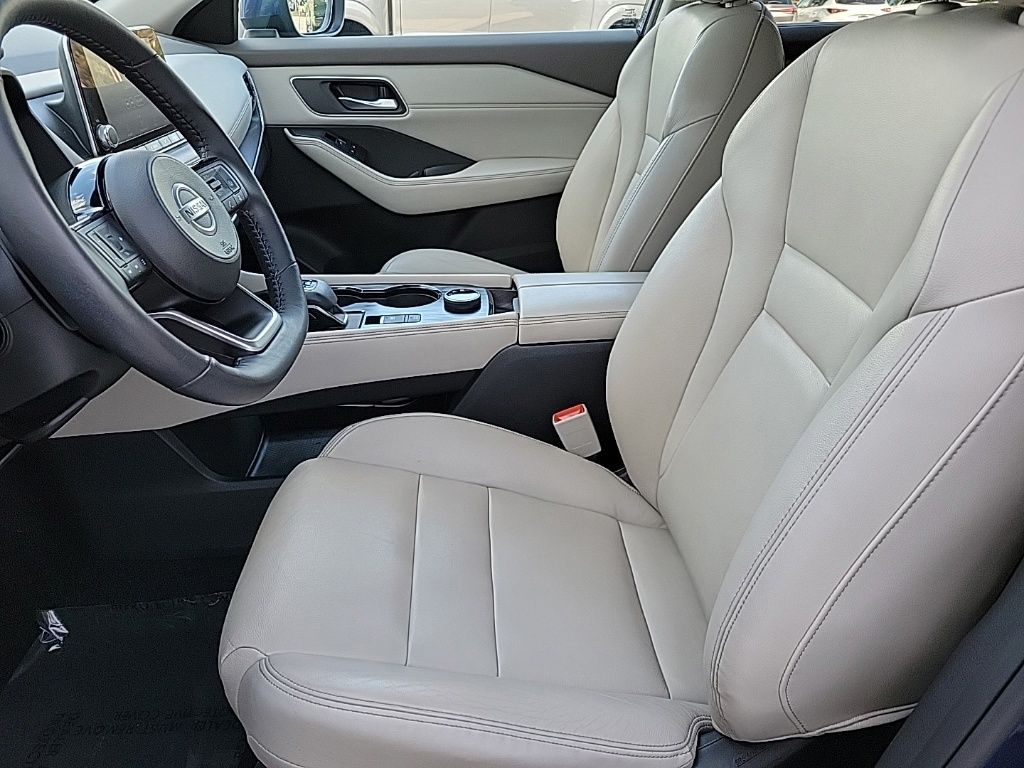 Thumbnail: 2021 Nissan Rogue - 11