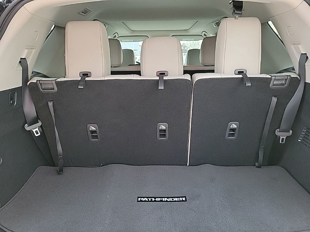 Thumbnail: 2026 Nissan Pathfinder - 21