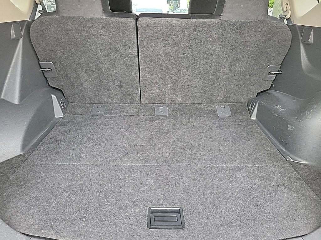 Thumbnail: 2012 Nissan Rogue - 17