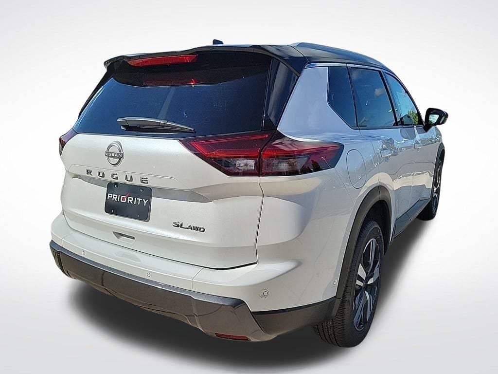 Thumbnail: 2025 Nissan Rogue - 5