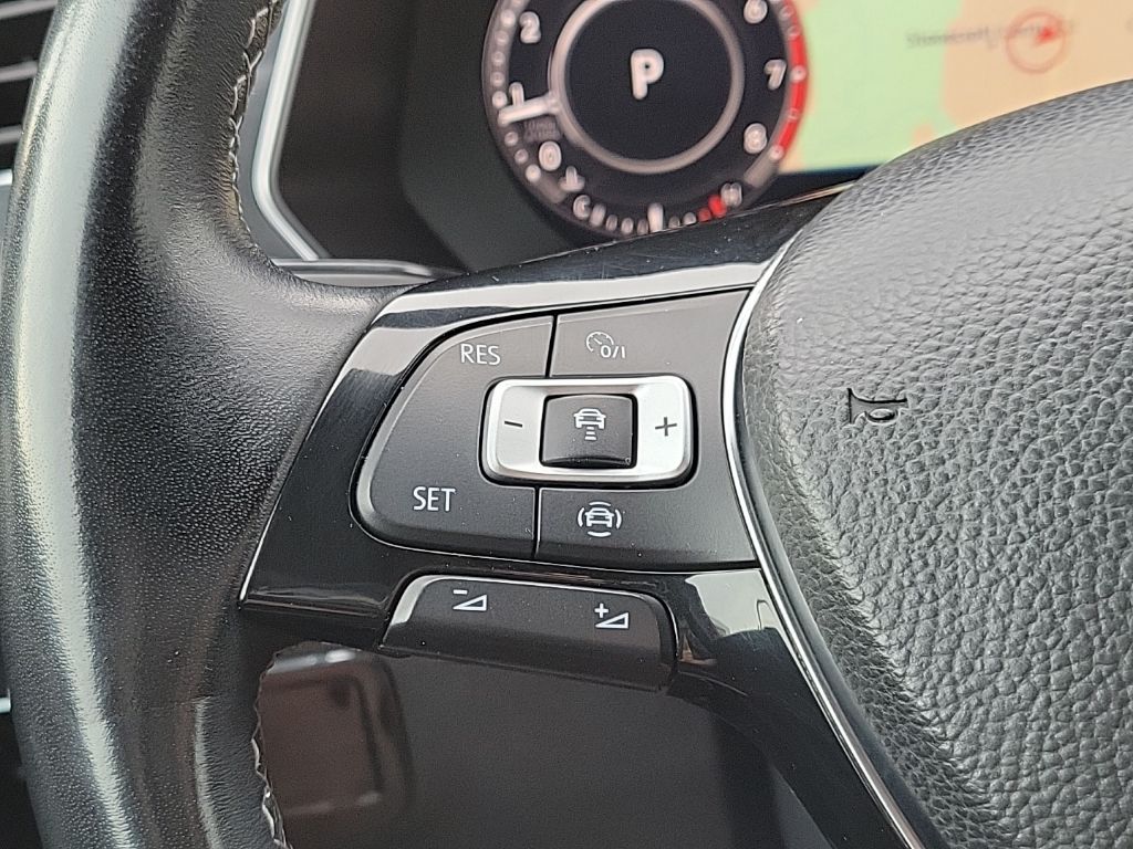 Thumbnail: 2019 Volkswagen Tiguan - 24