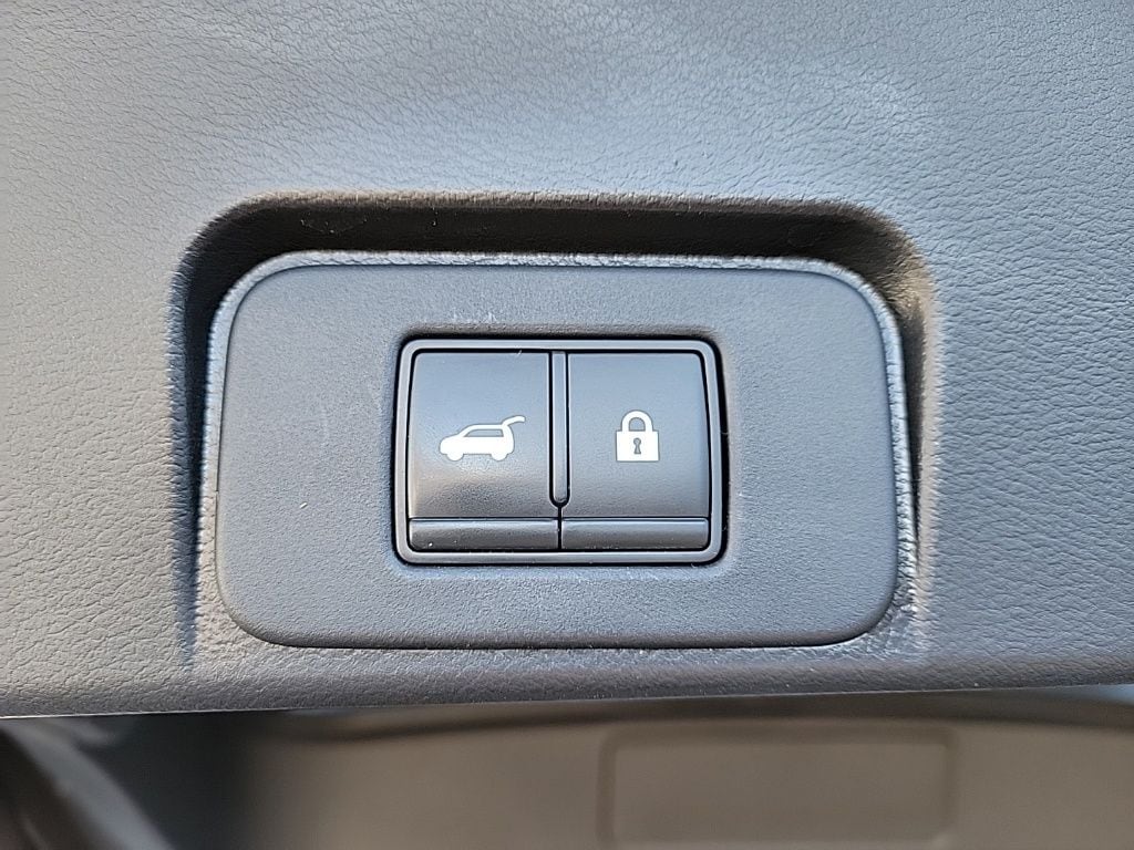 Thumbnail: 2022 Nissan Rogue - 19