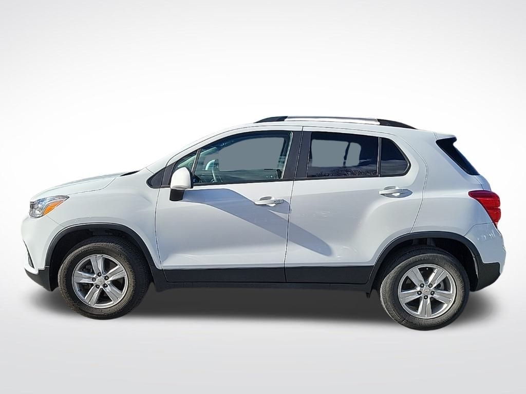 Thumbnail: 2021 Chevrolet Trax - 2