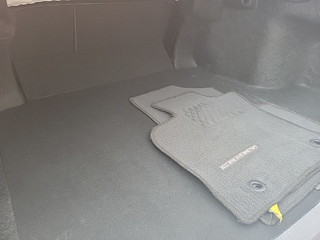 Thumbnail: 2023 Toyota Camry - 32