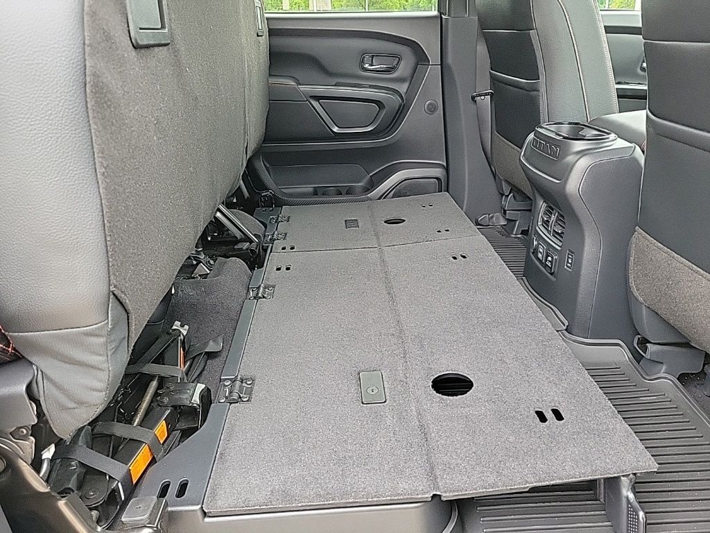Thumbnail: 2023 Nissan Titan - 19