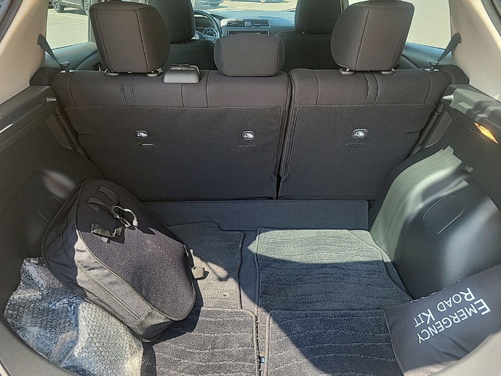 Thumbnail: 2023 Nissan Leaf - 16