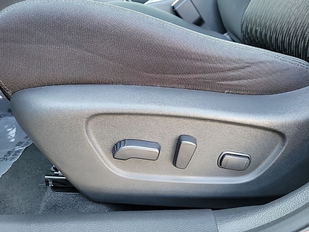 Thumbnail: 2019 Nissan Rogue - 14