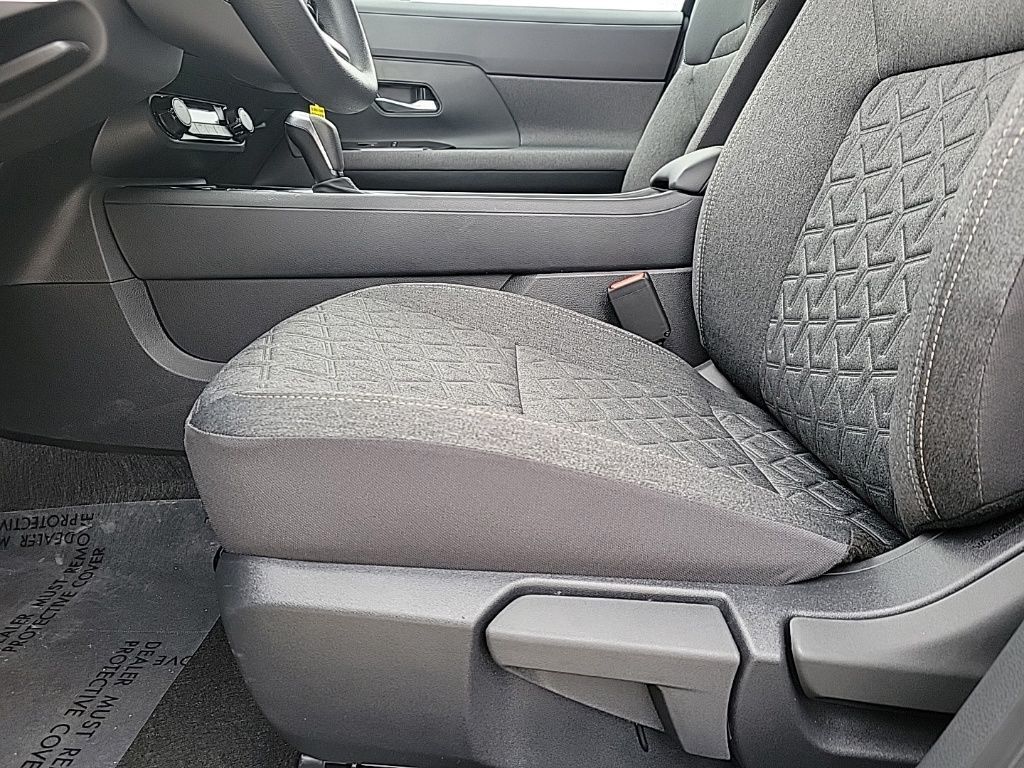 Thumbnail: 2026 Nissan Kicks - 12