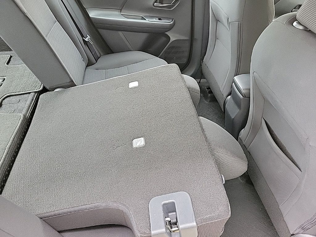 Thumbnail: 2025 Nissan Kicks - 14