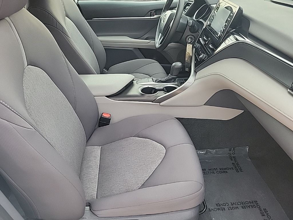 Thumbnail: 2023 Toyota Camry - 16