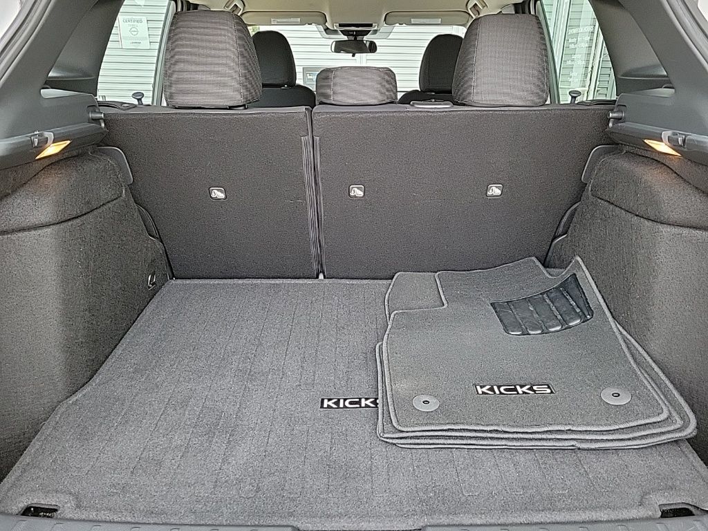 Thumbnail: 2025 Nissan Kicks - 16