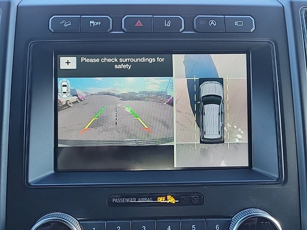 Thumbnail: 2018 Ford Expedition - 22