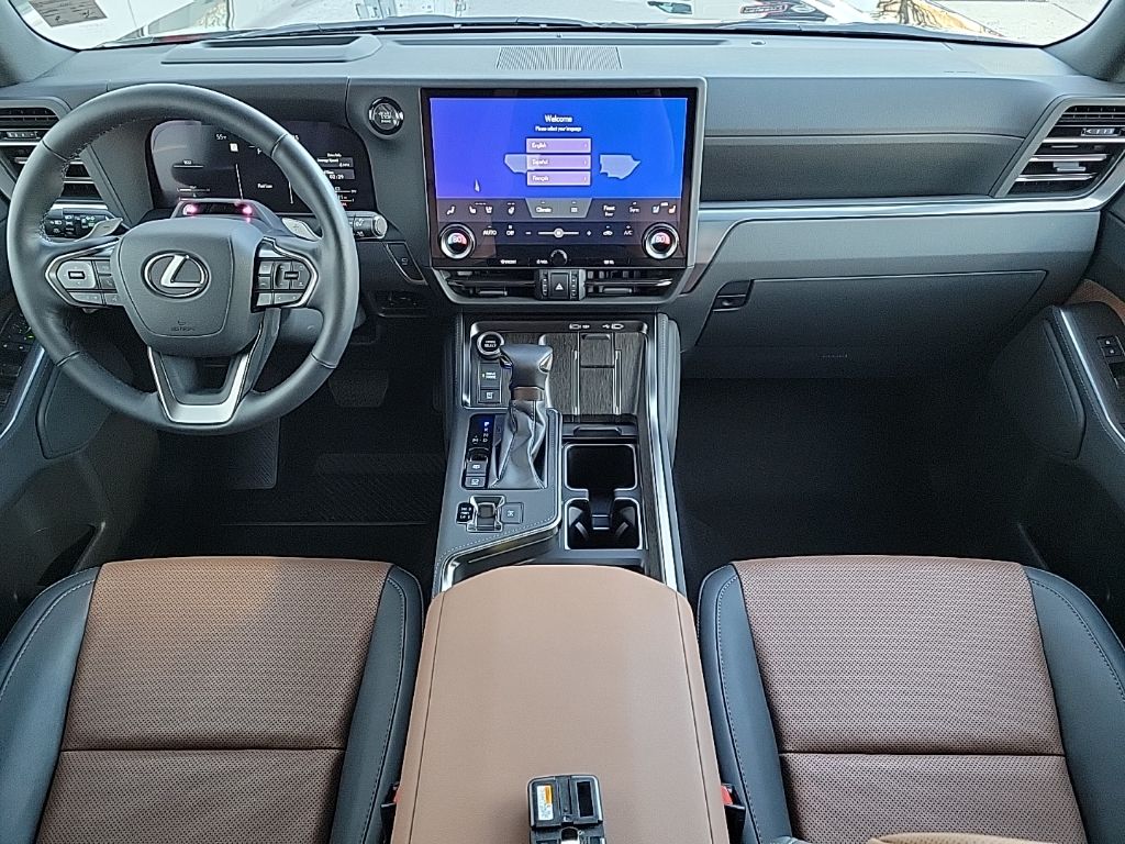 Thumbnail: 2024 Lexus GX - 27