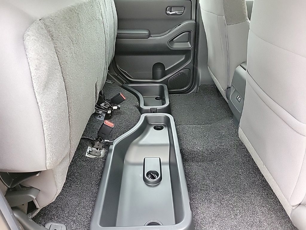 Thumbnail: 2026 Nissan Frontier - 15