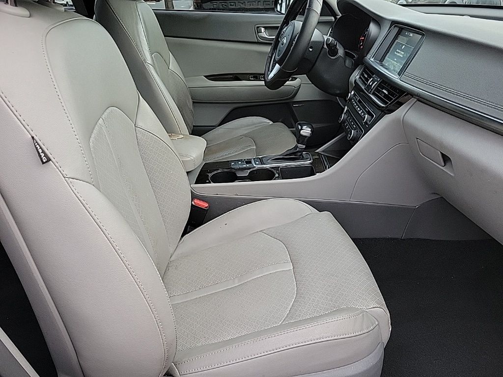 Thumbnail: 2017 Kia Optima - 11