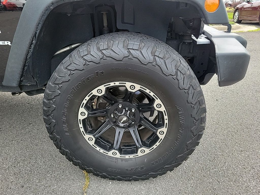 Thumbnail: 2017 Jeep Wrangler - 9