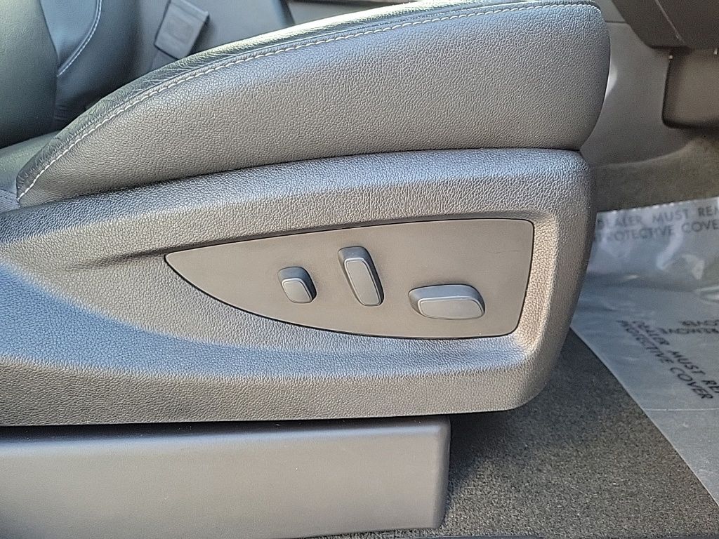 Thumbnail: 2018 Chevrolet Tahoe - 19