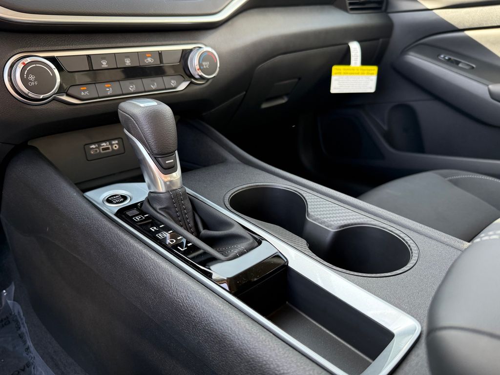 Thumbnail: 2025 Nissan Altima - 22