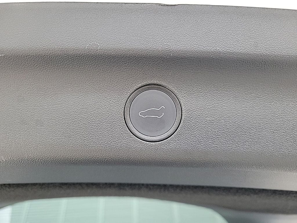 Thumbnail: 2022 Tesla Model Y - 22