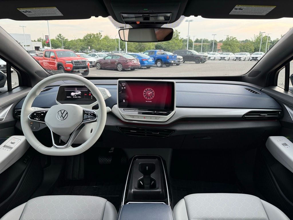 Thumbnail: 2023 Volkswagen ID.4 - 16