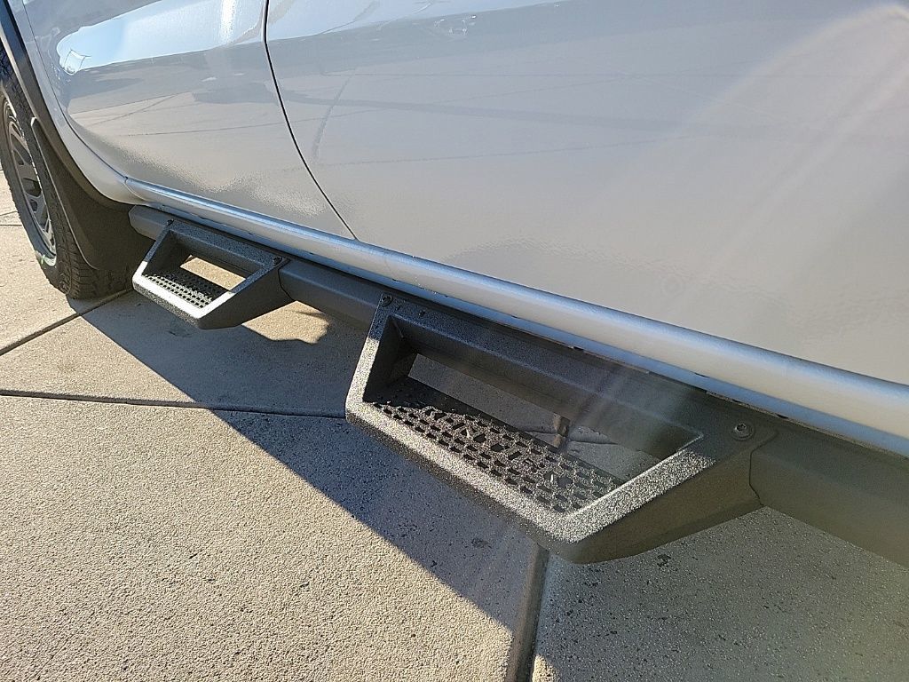 Thumbnail: 2026 Nissan Frontier - 11