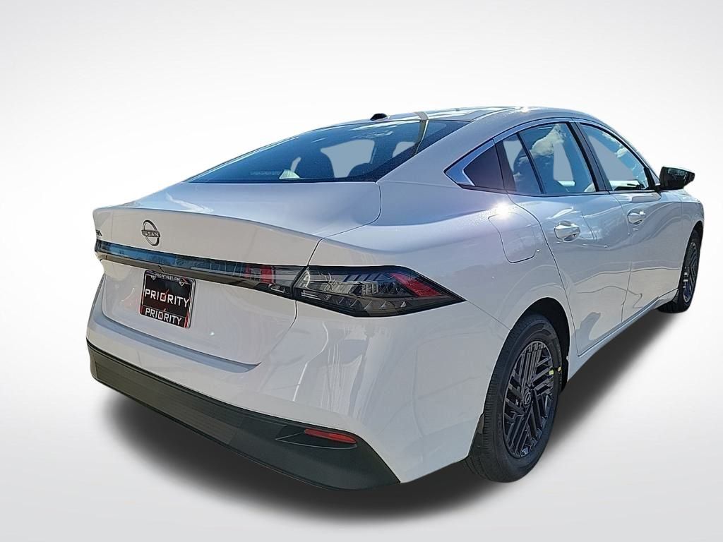 Thumbnail: 2026 Nissan Sentra - 5