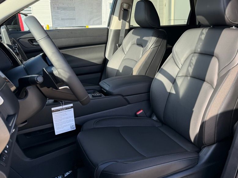 Thumbnail: 2025 Nissan Pathfinder - 13