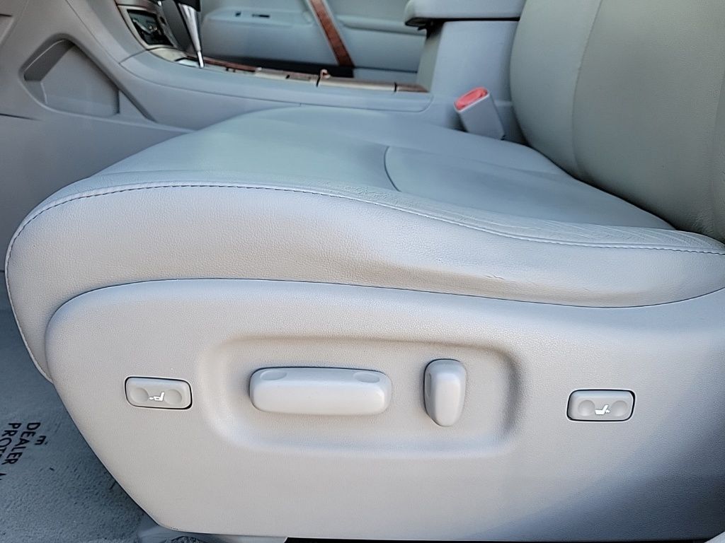 Thumbnail: 2010 Toyota Highlander - 12