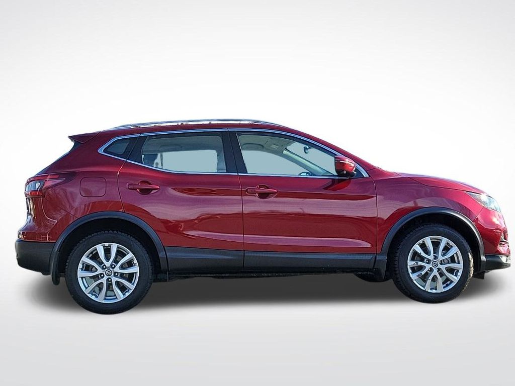 Thumbnail: 2020 Nissan Rogue Sport - 5