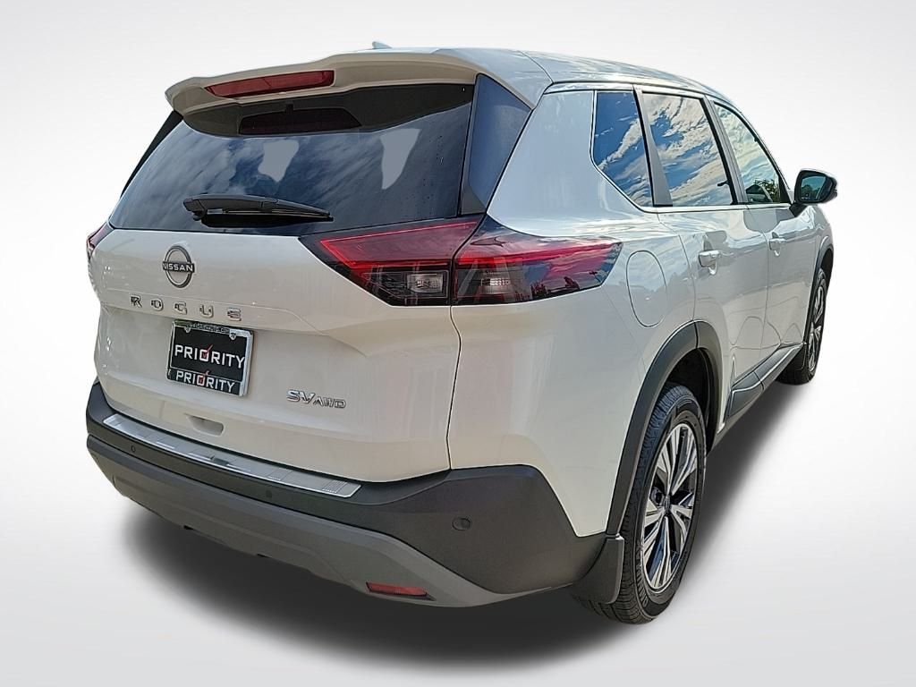 Thumbnail: 2022 Nissan Rogue - 5