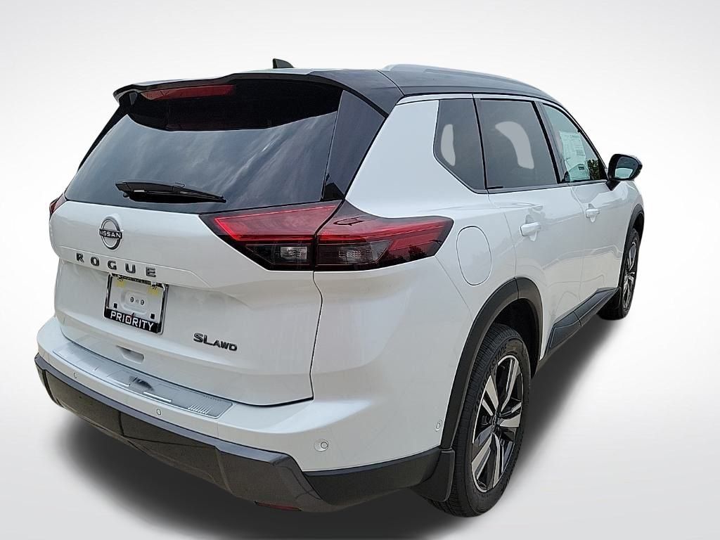 Thumbnail: 2025 Nissan Rogue - 5