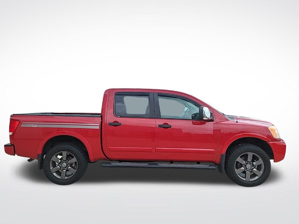 Thumbnail: 2012 Nissan Titan - 7