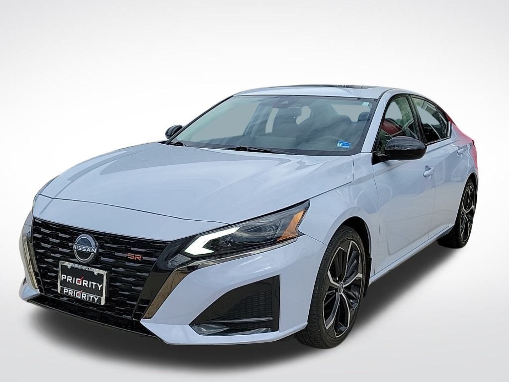 Thumbnail: 2023 Nissan Altima - 1