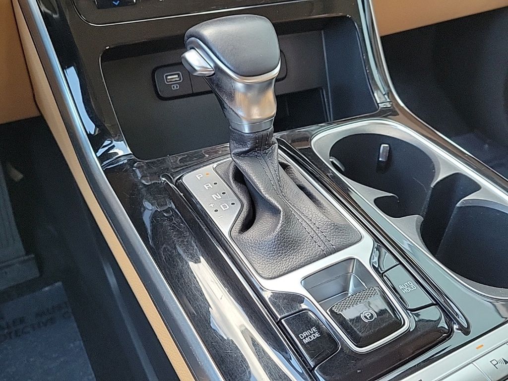 Thumbnail: 2022 Kia Carnival - 27