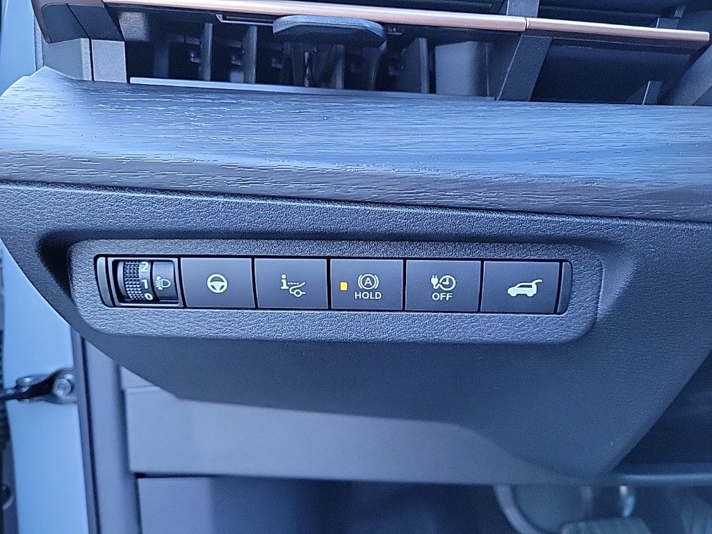 Thumbnail: 2023 Nissan Ariya - 33