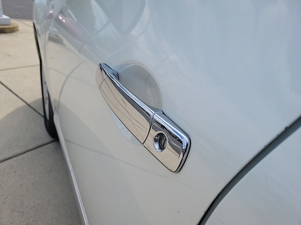 Thumbnail: 2012 Nissan Rogue - 9
