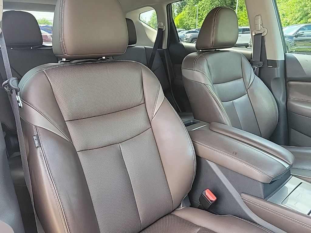 Thumbnail: 2015 Nissan Murano - 13