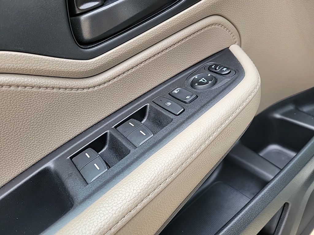 Thumbnail: 2019 Honda Odyssey - 30