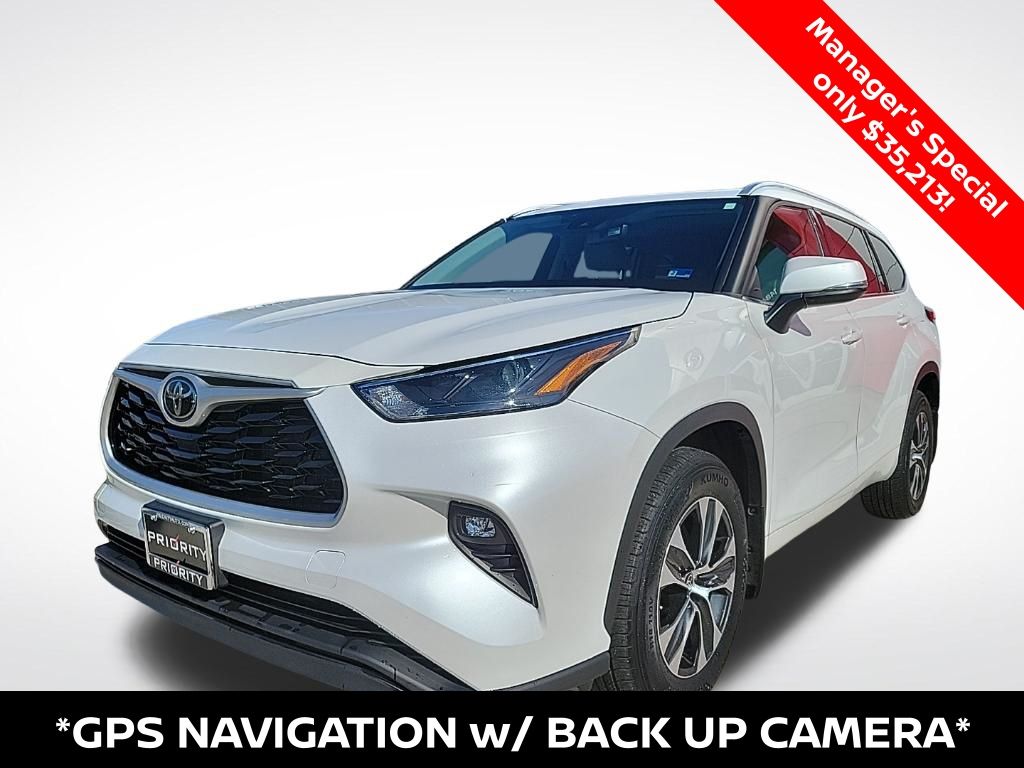 Thumbnail: 2022 Toyota Highlander - 1