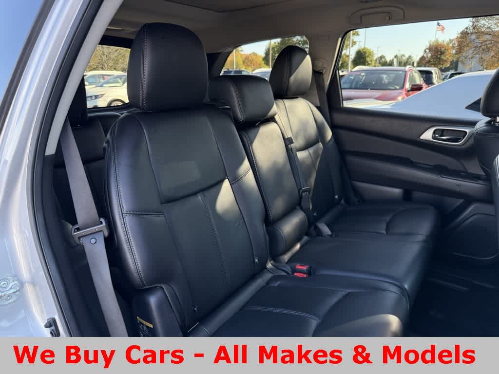 Thumbnail: 2015 Nissan Pathfinder - 33