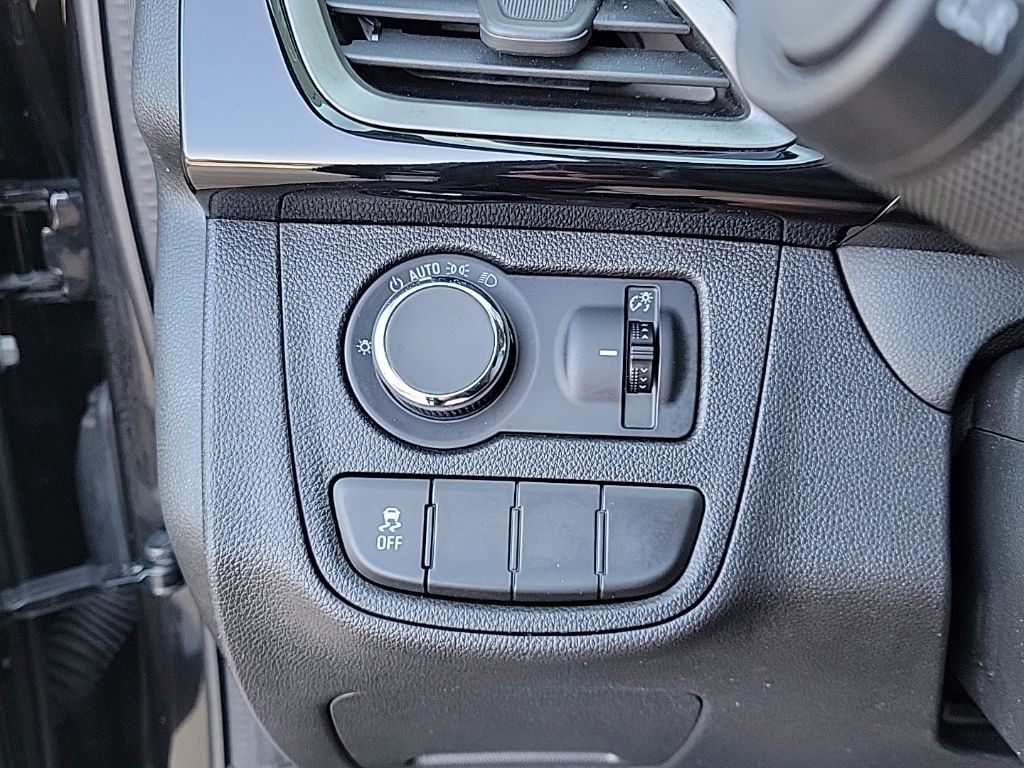 Thumbnail: 2021 Chevrolet Spark - 26