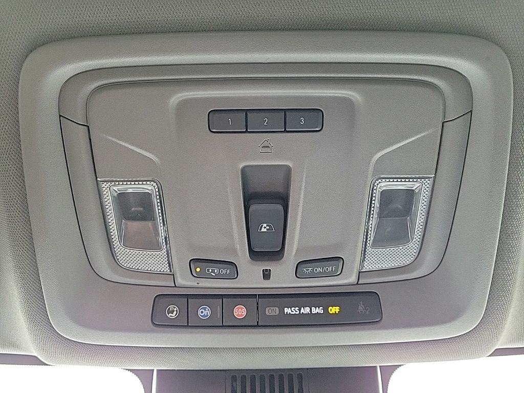 Thumbnail: 2022 Chevrolet Silverado 1500 - 35