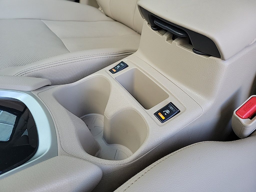 Thumbnail: 2016 Nissan Rogue - 26