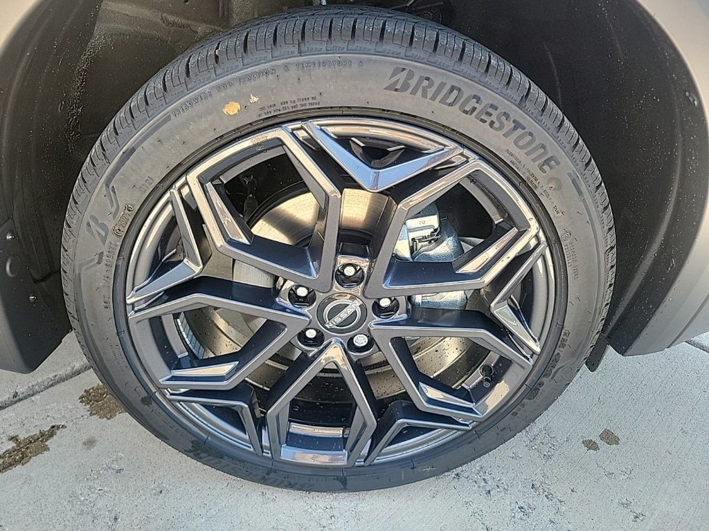 Thumbnail: 2025 Nissan Kicks - 9