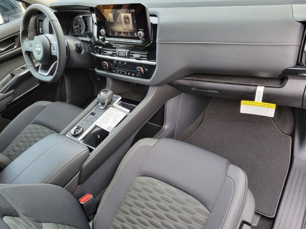 Thumbnail: 2025 Nissan Pathfinder - 14