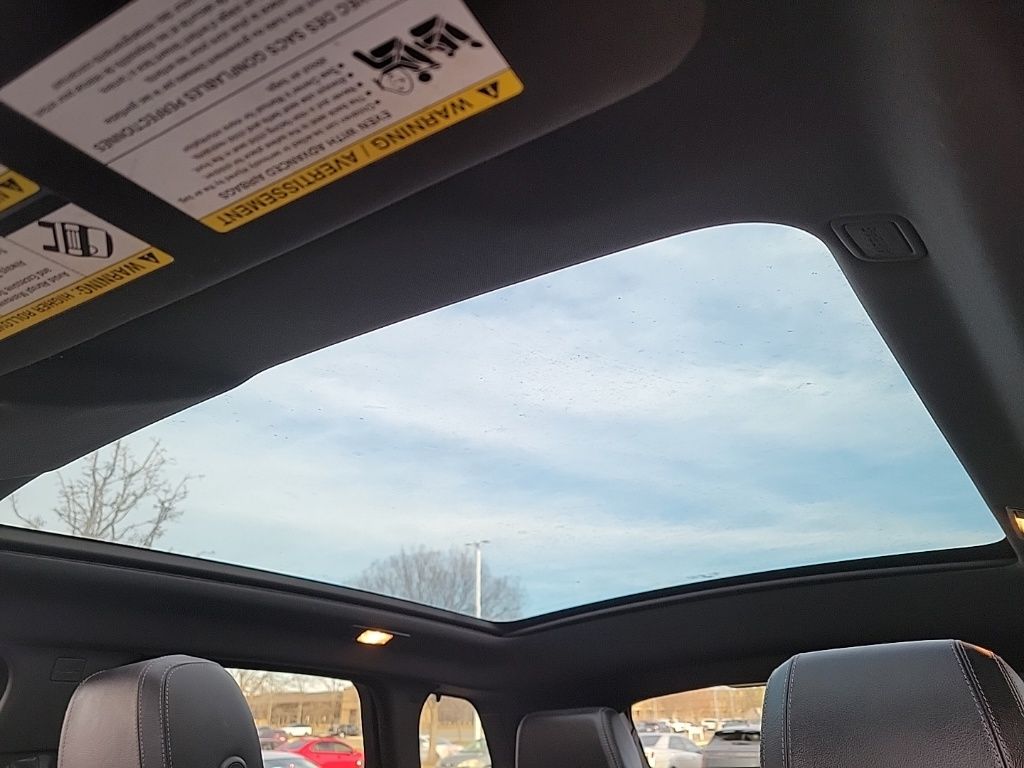 Thumbnail: 2017 Land Rover Range Rover Evoque - 30