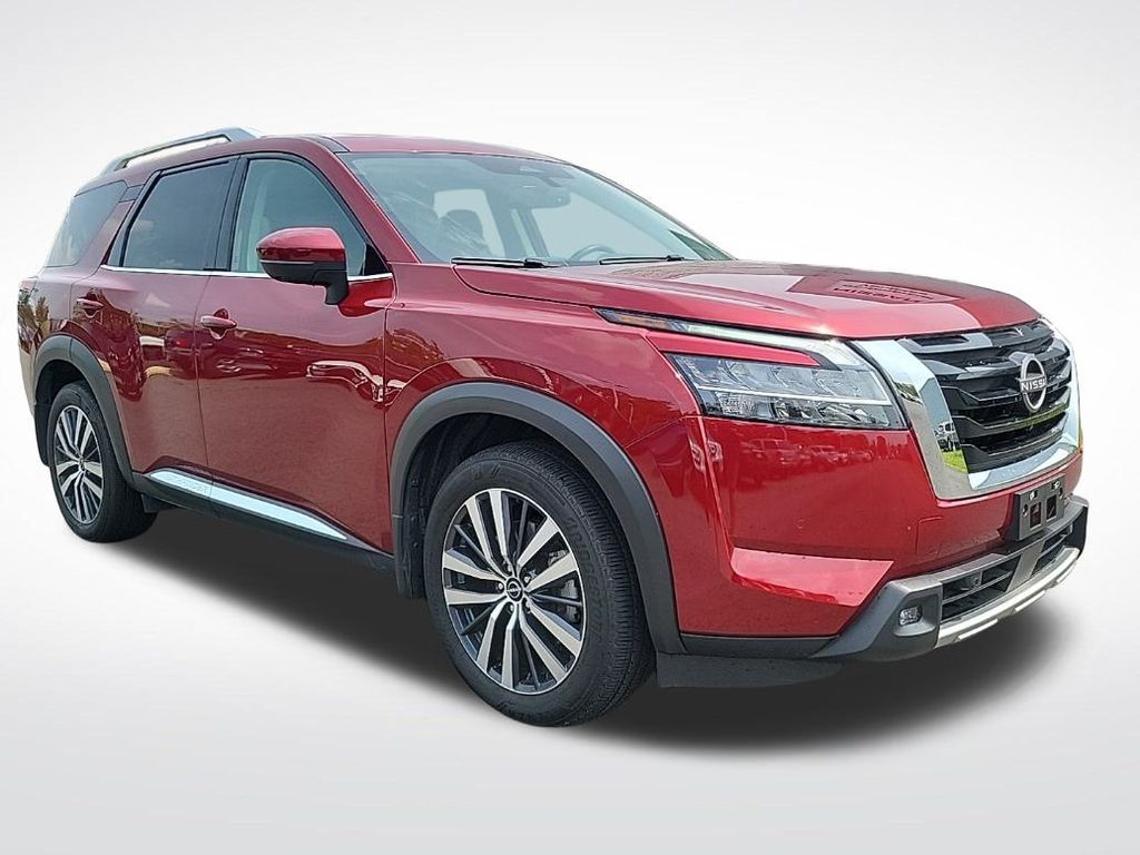 2022 Nissan Pathfinder Platinum 8